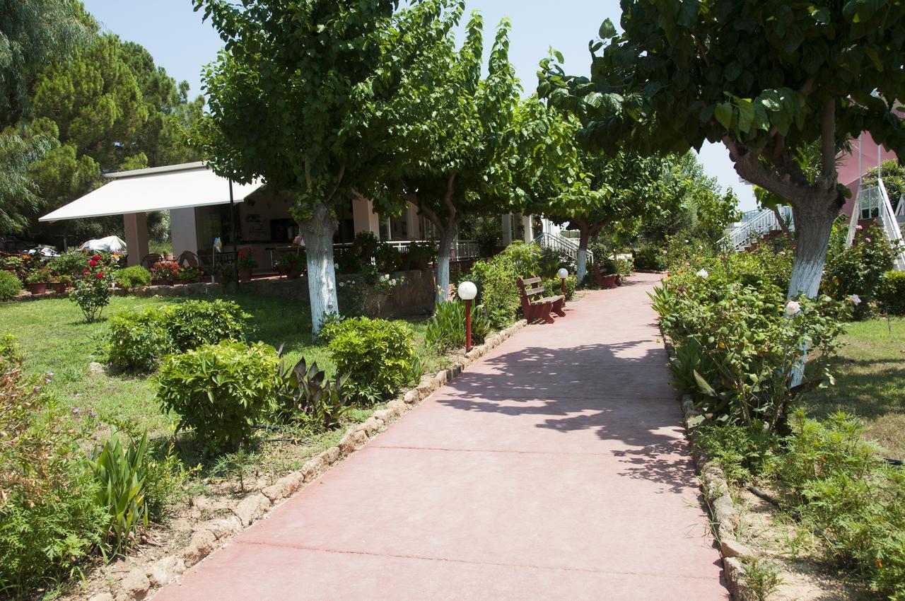 Apartments Hotel Alexandros Arkoúdi Eksteriør bilde